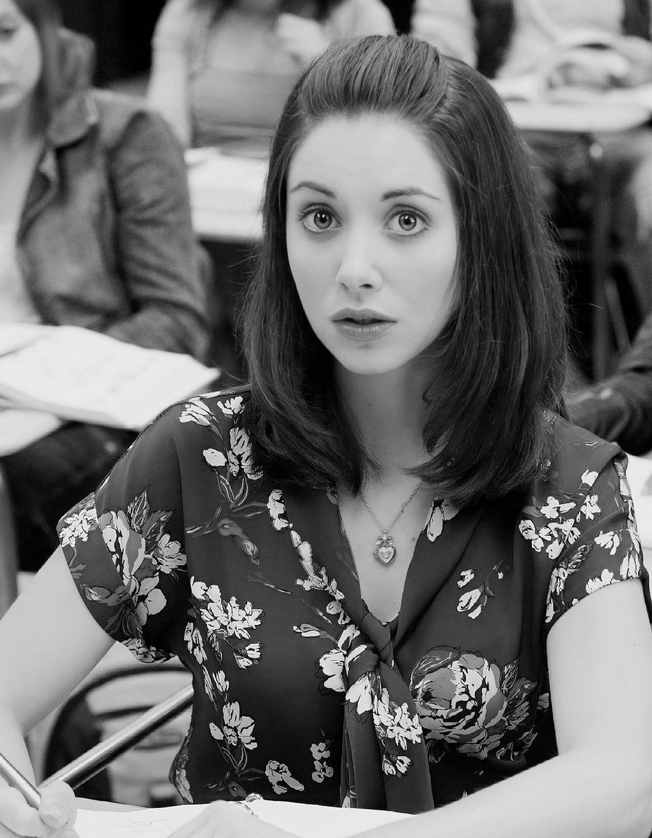 𝘼𝙣𝙣𝙞𝙚. (@miladyedison) on Twitter photo 