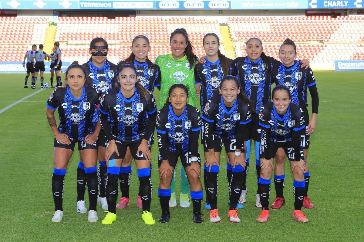 dla_tribuna's tweet photo. Finaliza en casa el AP2021 para @GallosFemenil con triunfo ante @ClubSantosFem por 4 a 2 con doblete de @Leidy_r11, @FtimaServn2 y @alondracamargo, los dos últimos goles con una ejecución excelsa.
#Quererato #GallosFemenil #GallosBlancos #LaTribunaEstaAbierta #LaTribunaDelGallo https://t.co/pGggi3jn2I