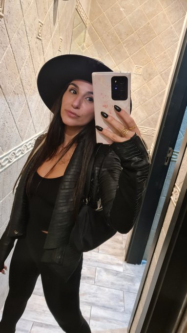 🖤 Good B/W- itch 😝 https://t.co/JK6lDxyXlr<a href="/tag/womensday"class="tags"><span>#womensday</span></a>