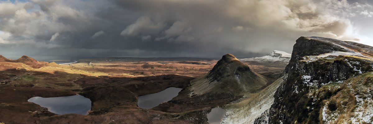 That was a good day....14th November 2019. A lot of light-chasing and back and forth but at the very last moment it paid off.

#ISLEOFSKYE #SKYE #quiraing #weatherwatchers #scotlandhighlands #scotland #scotlandphotography #scotspirit #StormHour #ig_scotland #photohour #Landscapes