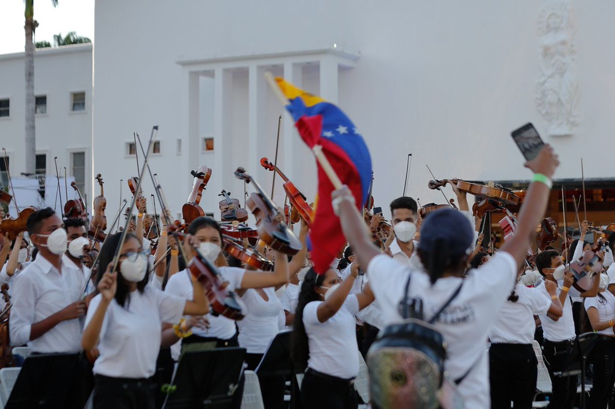 Bonos Protectores Social Al Pueblo tweet media