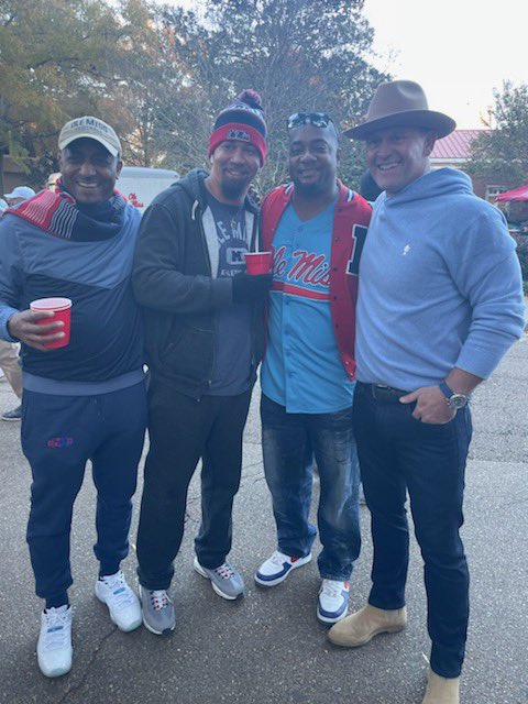 Yesterday was a great day. Quick picture with Tim Strickland, Chris Collins, and Eli Anding. Chris hadn’t been back in 20 yrs until LSU. It took one call from the school to invite in back. 2 games in a month, he’s now hooked. Thank you K Carter, Denson H and T Luke.Small things!