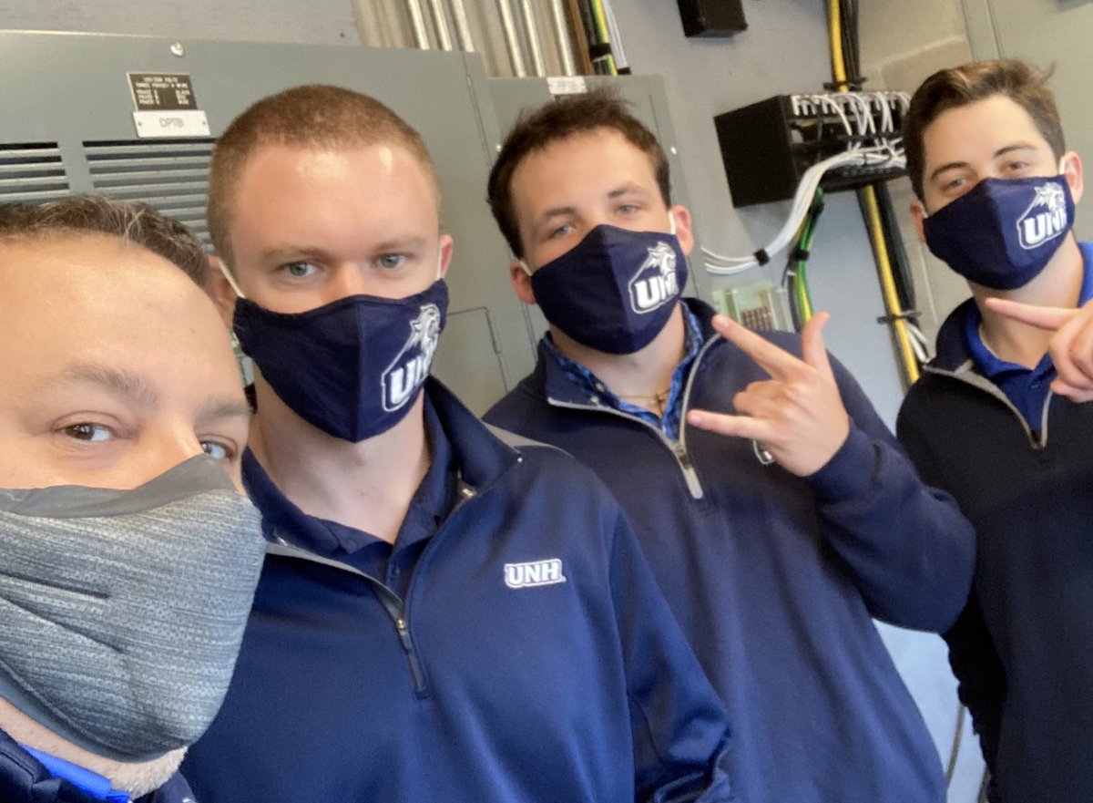 PeteSouris's tweet image. Crushing tickets at the #AEMSOC Championships! #LeagueThings