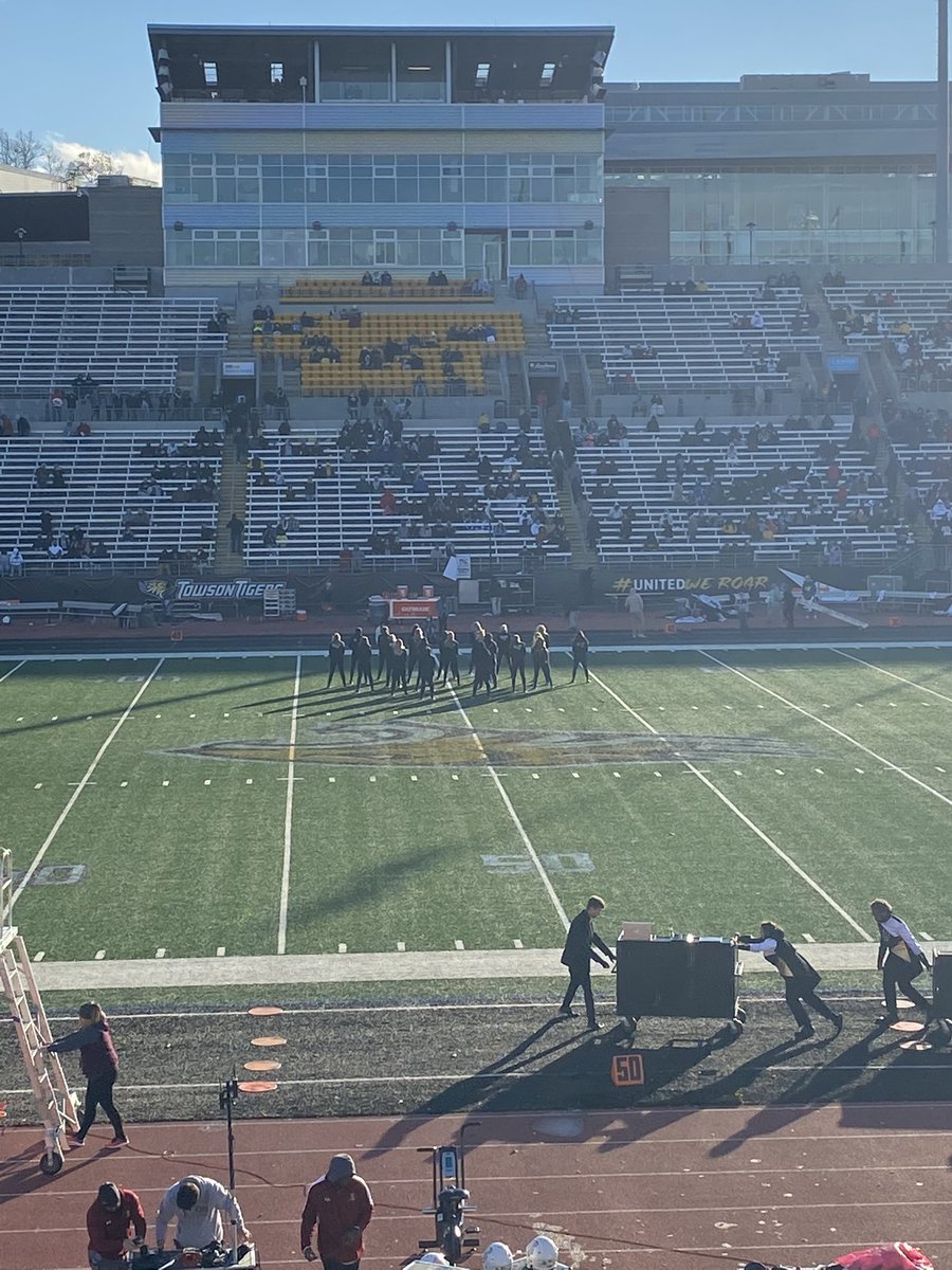 TUWRFC's tweet photo. We had a blast supporting POM Squad at the last TU football home game of the season! 📣 #TUSportClubsCommunity https://t.co/AF623W9sF2