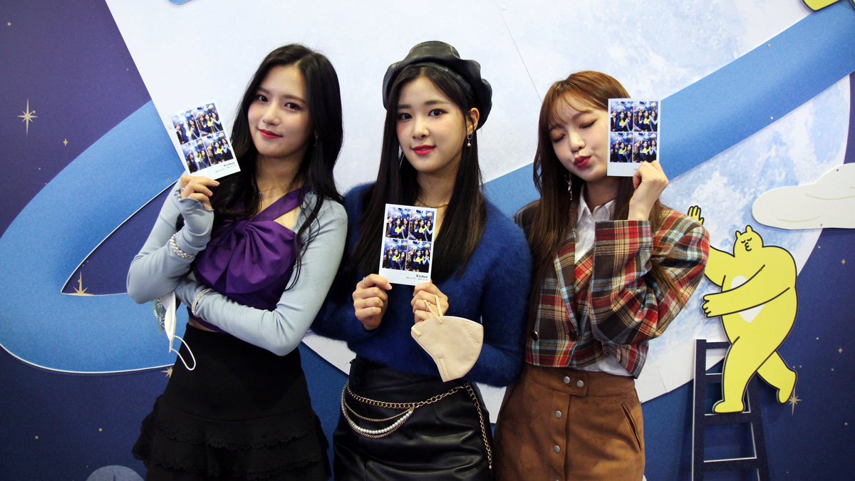 chbnpics's tweet photo. 211114 : : fantoo_official 
— #네이�� #채빈 https://t.co/zH55HSnOib