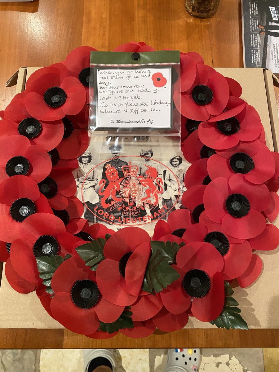 eziff_OBE_DL's tweet photo. Honoured to represent @LordLtWY for #RemembranceSunday at St Peter’s Gildersome to lay a wreath in memory of those who made the ultimate sacrifice. 
At the going down of the sun and in the morning…we will remember them.
#poppyday https://t.co/IKu2sDqQXB