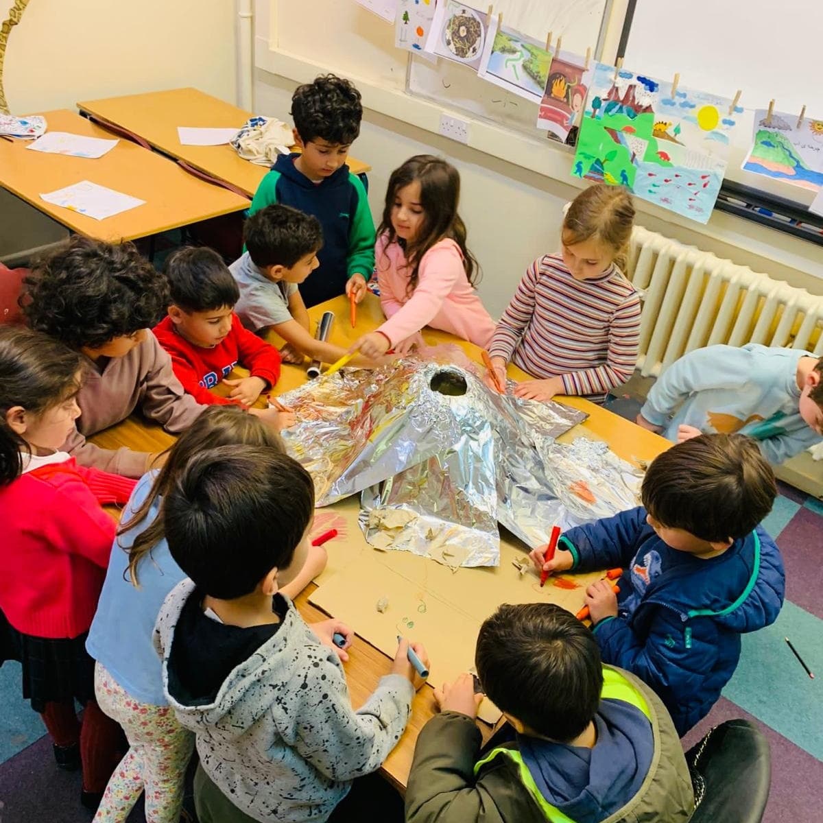 SchoolRustam's tweet photo. واحد کار. کلاس پیش دبستانی. آتشفشان🌋
Reception learning about volcanos 🌋
#آتشفشان #مدرسه_فارسی_لندن #زبان_فارسی #فارسی_زبان #کلاس_فرسی #تدریس_زبان_فارسی #آموزش_فارسی
#volcano #persianclasses #persianschoollondon #persianclasses #farsischool #farsiclasses #farsilessons https://t.co/x7rCCYd3yW