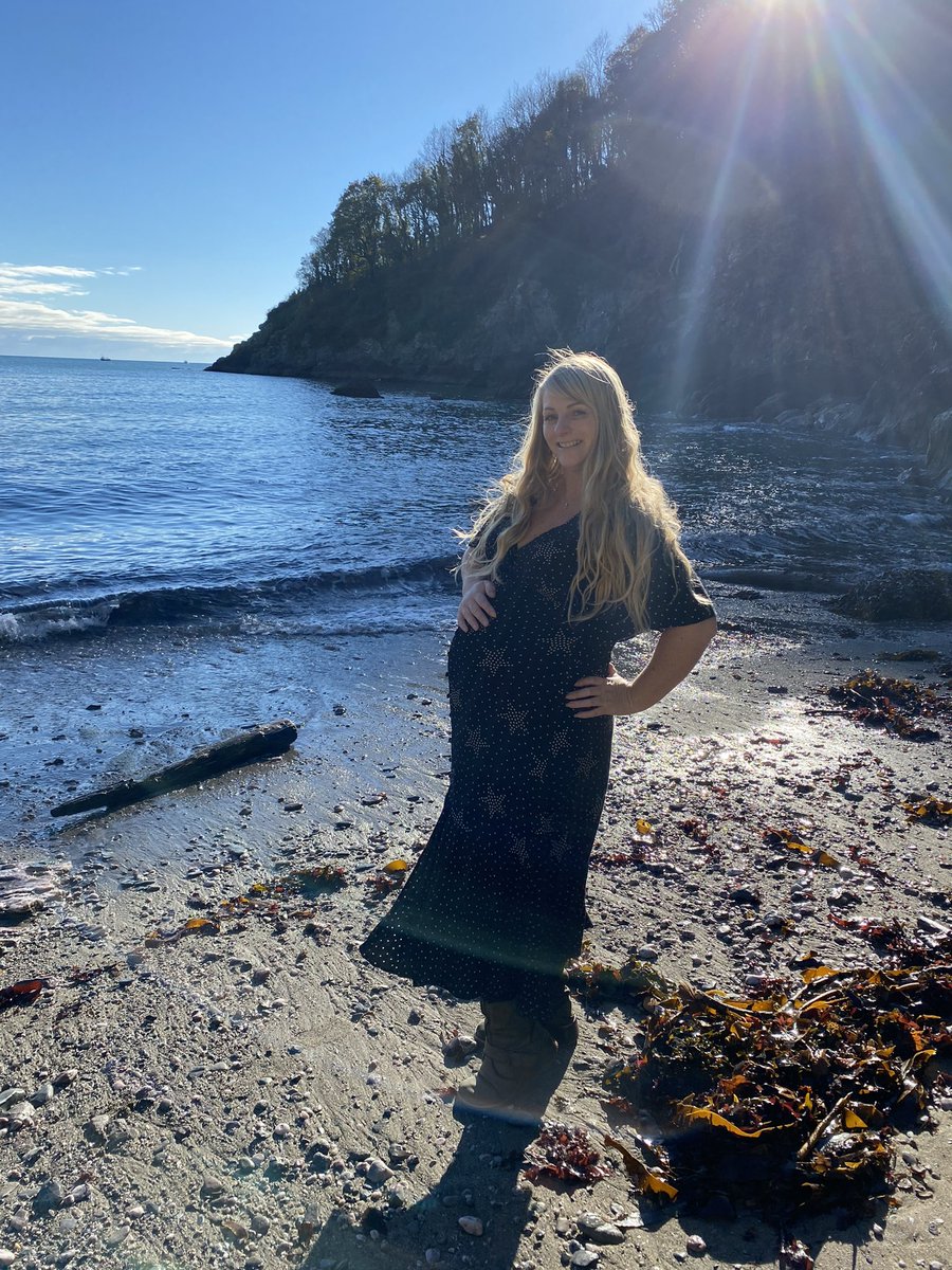 beachlifemuma's tweet photo. Lovely Sunday walk in pretty Dartmouth with the gang #dartmouth #lovewhereyoulive #englishriviera https://t.co/z4z7pRcKUo