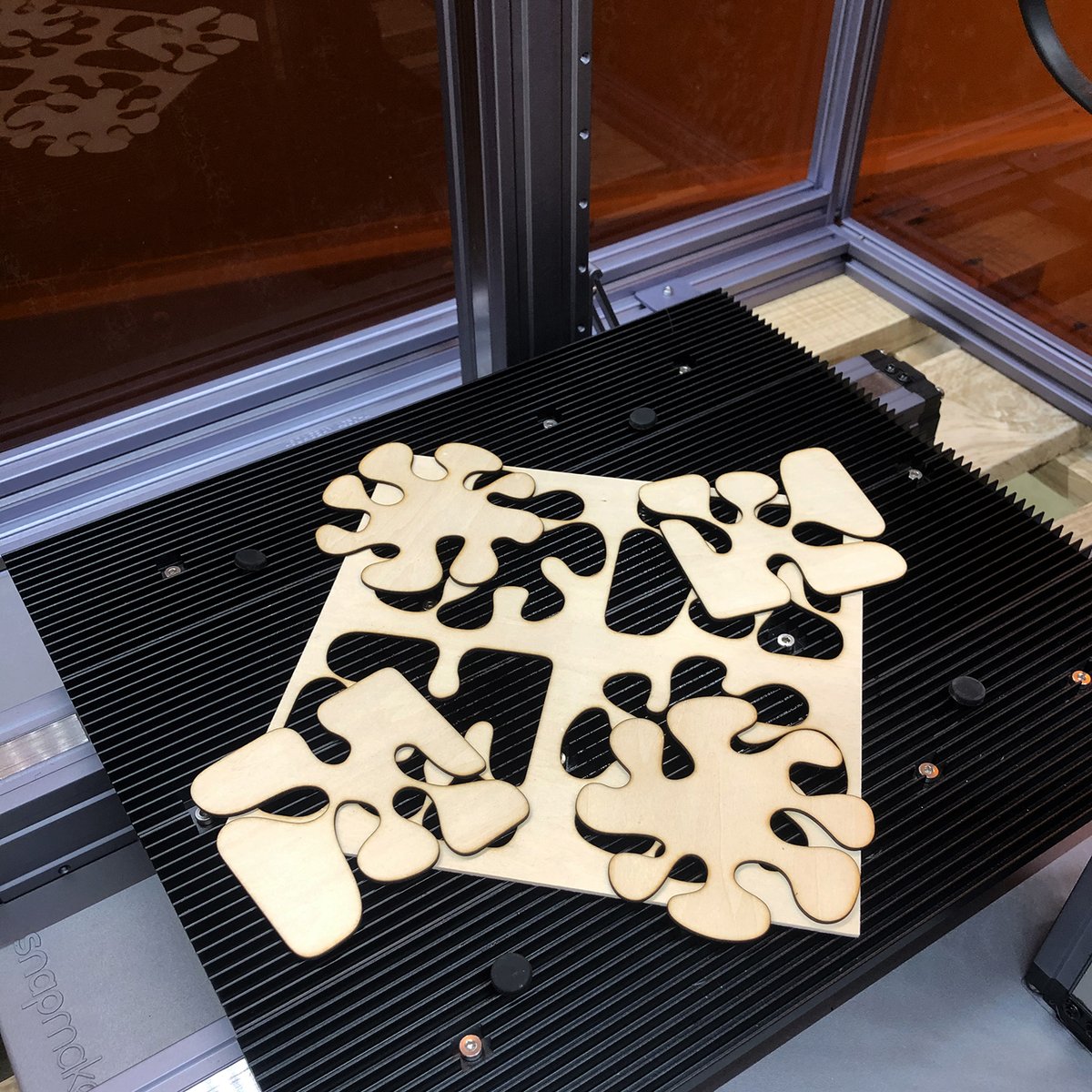 tinatoulidesign's tweet photo. 🍺🧋🍹Wooden coasters, laser cut with the help of  @snapmaker 2.0! 🍷🥰✂️⚡
-
#snapmakeraffiliate #ad #snapmaker #artwork #graphic #lasercutting #wood #sculpture #crafts #graphicdesign #coasters #coasterdesign #souver #colours #creative #photography #aigaeyeondesign #behance https://t.co/gSis0PKy6i