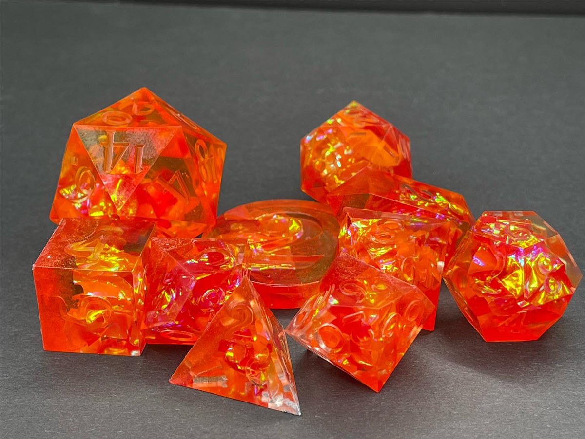 Eklipz_1's tweet photo. Another version of the wildfire Druid.
#dice #dicemanic #diceporn #dicegoblin #dicemaking #dicemaker #dnd #dnd5e #dndcharacter #pathfindergame #dungeonsanddragons #resin #resinart #resincraft https://t.co/DUYd8komp0