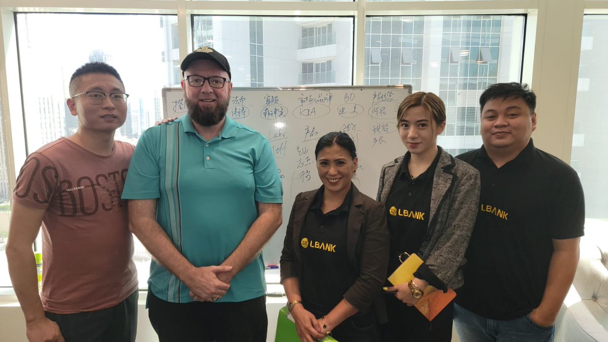 apriltoken's tweet photo. #April’s marketing team had a great meeting with @LBank_Exchange in #Dubai. Onwards #AprilNation! https://t.co/CDCVYUO29M