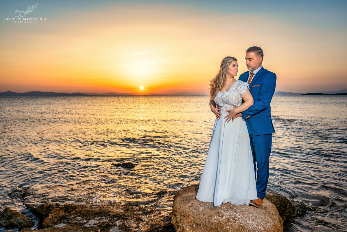 VMarkezPhoto's tweet photo. " Romantic Love ... !  "

https://t.co/hBE4BF4DyH

#mvphotography #markezinisphotography #preweddingphotography #preweddingday #sunset #goldenhour #couple #art #dreamon #groom #bride #wedding #nikon #moments #justforyou #γάμος #φωτογράφισηγάμου #prewedding #luminarAI #romantic https://t.co/fvx9UuYpUI