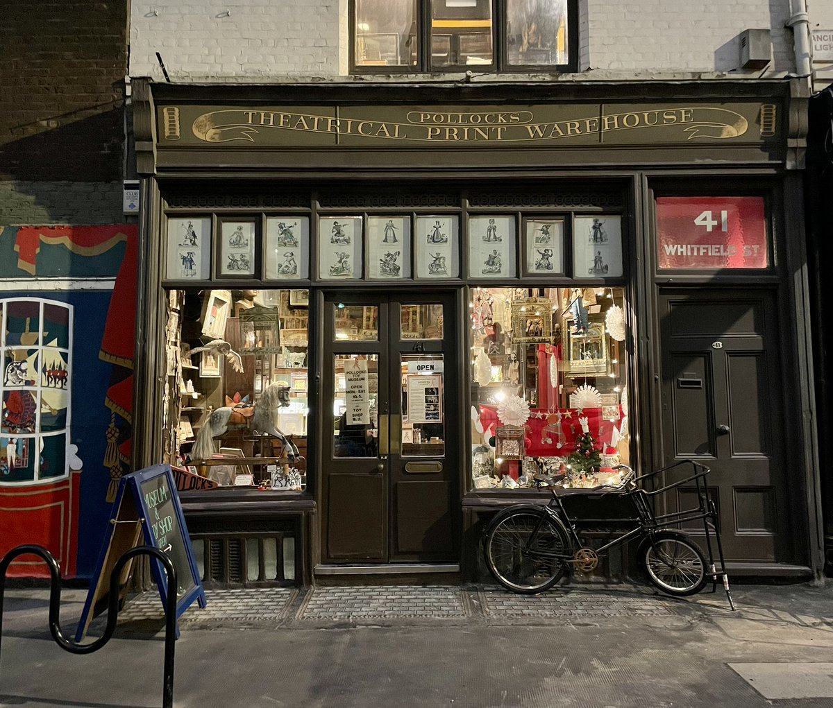 exitthelemming's tweet photo. For fans of Diagon Alley and quirky emporia: Pollock’s Toy Museum feels like it only exists in your dreams, but it’s really there.

The shop has all you need in toy theatres and strange wooden playthings @PollocksMuseum https://t.co/fAdFtDWBzE