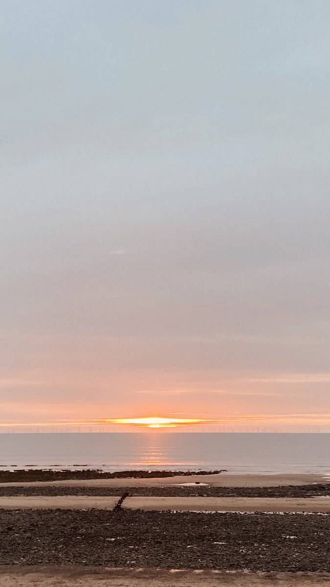 lippett_mark's tweet image. #RestfulWeekend Looking forward to time with colleagues tomorrow @UHMBTSafeguard #WalneyIsland #Cumbria #IrishSea #Sunset 🐠🐡🐟⚓️🐙