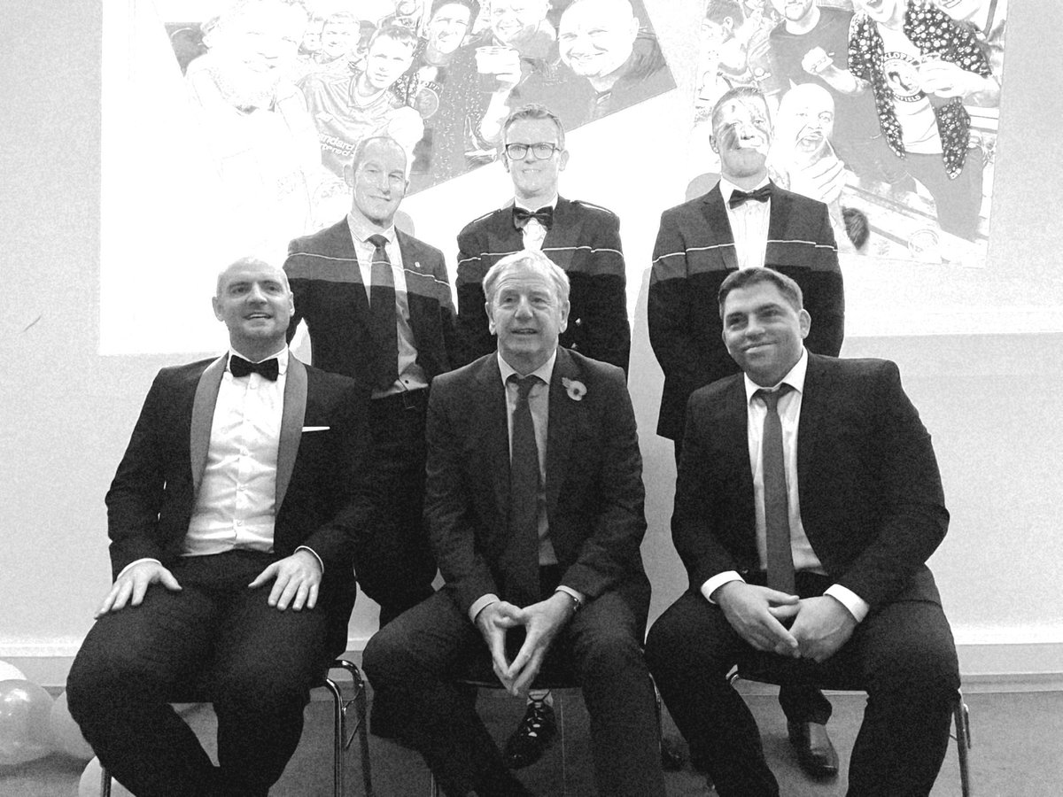 SiGillis's tweet photo. Fantastic night last night, finally getting to hold the @auldreekiereds inaugural charity dinner with @AnfieldIndex. @Porterfield08 @DaveD0106 and I cannot thank @DFairclough12 @andy_massey @JamesPearceLFC and  @TheRagamuffins🎶enough. @kennethdalglish video was awesome too! https://t.co/jWWpZVZTEb