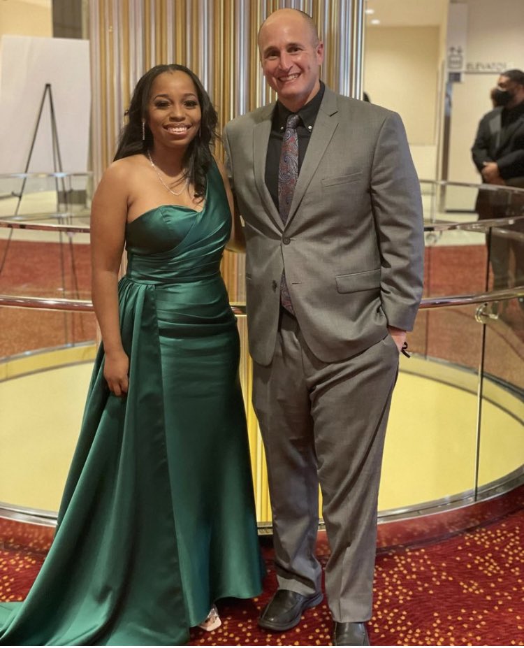 MJHS_EELT's tweet photo. Congrats to Ms. Downer (Special Educator) for being recognized at the APyeS Gala. She was selected APS High School Teacher of Excellence for High Schools!!! #APSYes #mjjallday @APSMHJHSJaguars @APS_DSE https://t.co/w76vMp2GKn