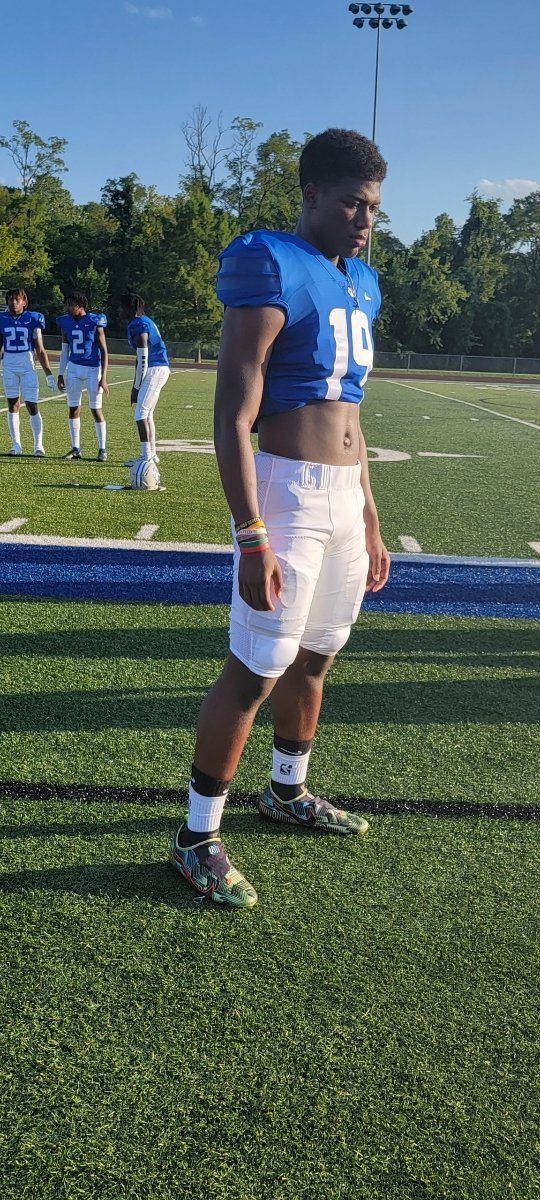 RZKO4's tweet photo. I will always celebrate you my son @keylanlagrant !!! Congratulations #cougars 🐆💙 #pawsup https://t.co/bXTOXDFZ5k
