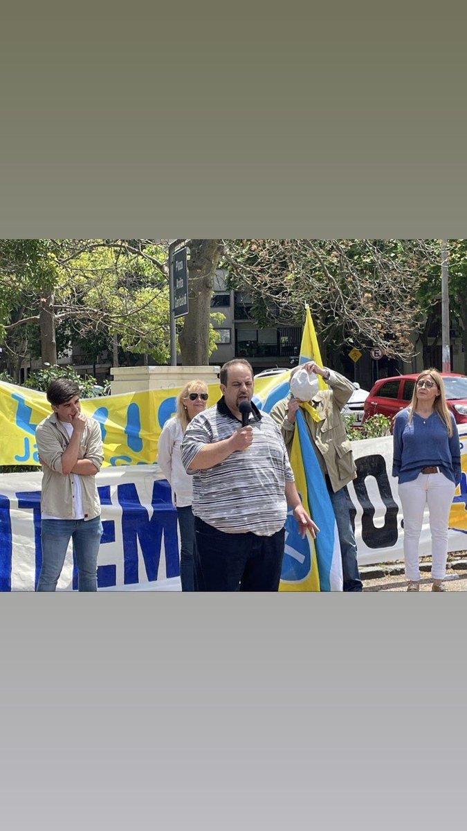 AgustinFabres's tweet photo. Hoy fue mi primera instancia hablando en un acto. 

Defendiendo la LUC, defendiendo nuestros ideales. Nuestro compromiso está con los ciudadanos.

Defender la libertad de elegir.

Gracias al @ESPACIOCUARENTA y a la familia @Jovenes40. Gracias por el espacio, gracias por confiar. https://t.co/gscFbdREO2