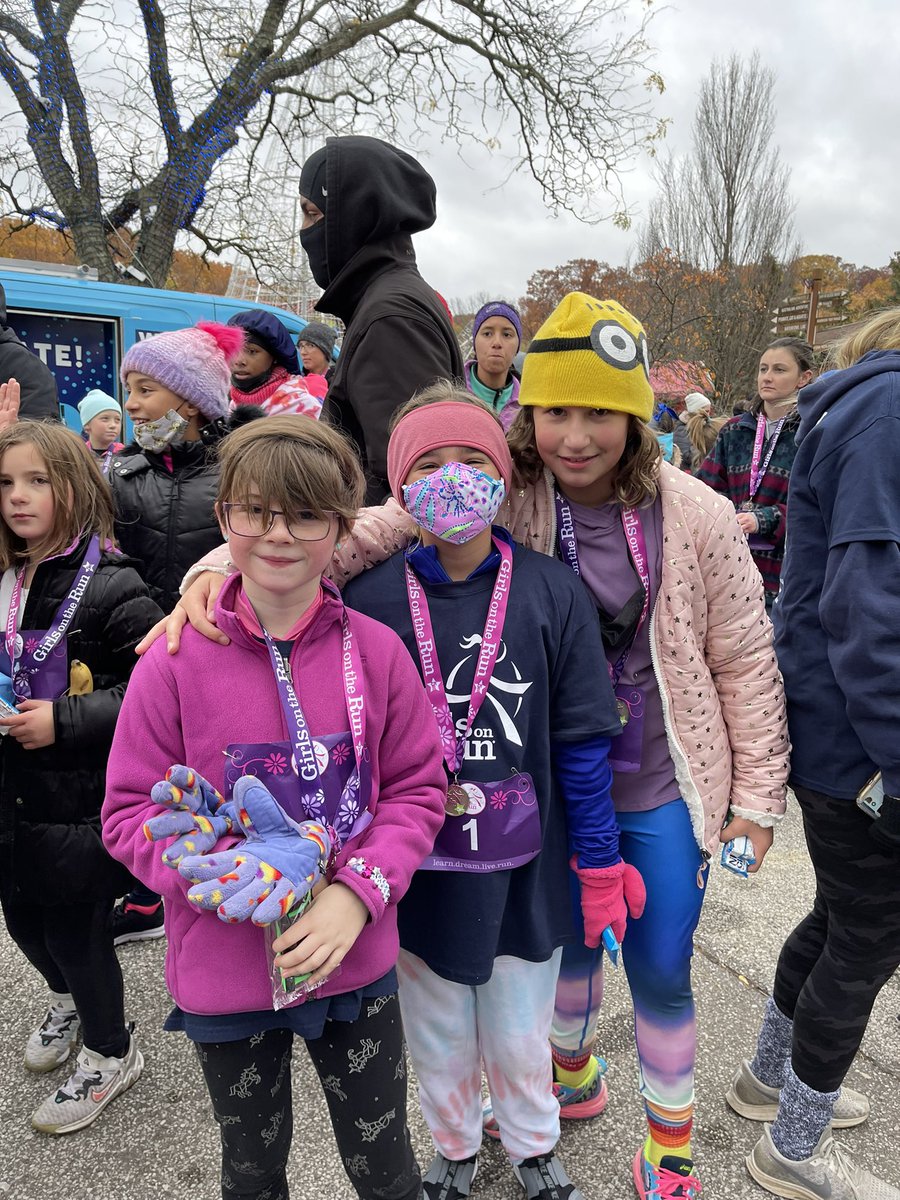 Congratulations to our Girls on the Run! Way to brave the cold &amp; accomplish your goals this morning in the <a href="/GOTR_NEO/">GOTRNEO</a> 5k! This was the 1st official race for so many of our girls &amp; they did amazing! A big thank you to all of our grownups for your support in driving &amp; cheering!🏅⭐️