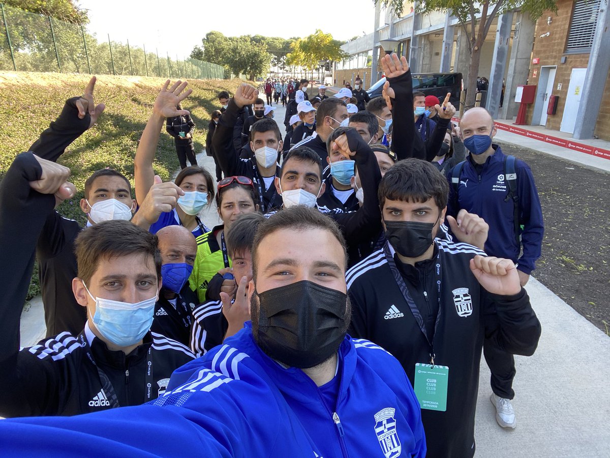 AlberPagan's tweet photo. Cerramos un finde espectacular con una infinidad de emociones. Una gran experiencia para este equipazo y un placer compartirlo con este gran equipo humano! @Rebeca_Gamar @javimadridfut @Olgarodfer @dieguitosnchez4 @xams92 @FCCartagena_efs @FCC_Cantera #CompartirAntesQueCompetir https://t.co/nR3sJ1gsqx