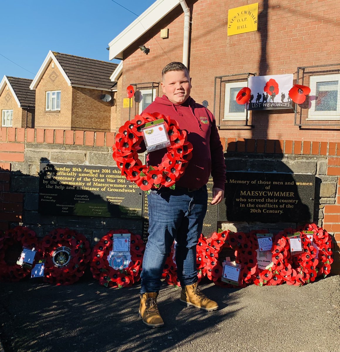 carriesmith111's tweet photo. So proud Bobbie John and his school friends from @Mae5ySchool who attended The Maesycwmmer Remembrance service today. 
The children sang so beautifully. 
I’m so proud to be apart of such a wonderful village ❤️ https://t.co/aZ3wVIWGge