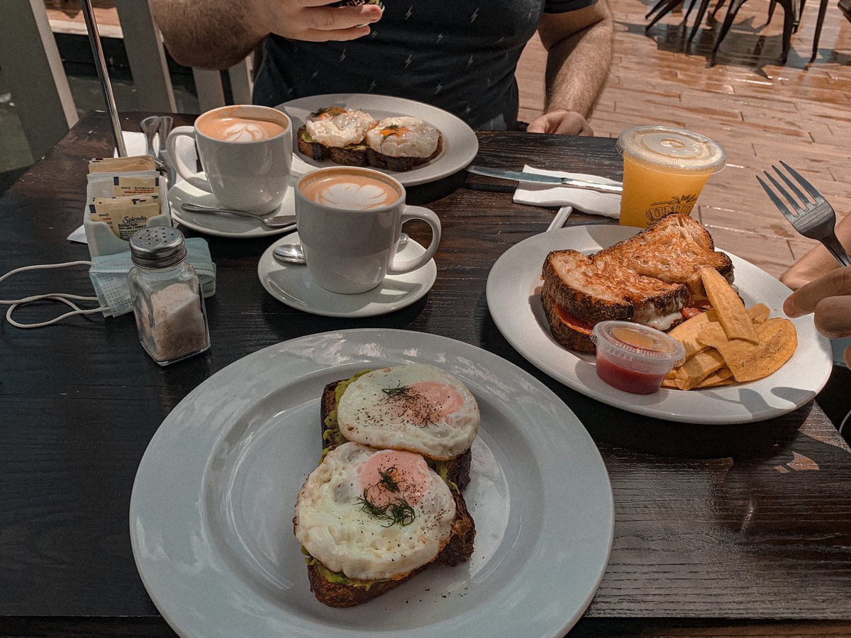 teshii24's tweet photo. Brunch en @cafeunido https://t.co/gsGahHxFRk