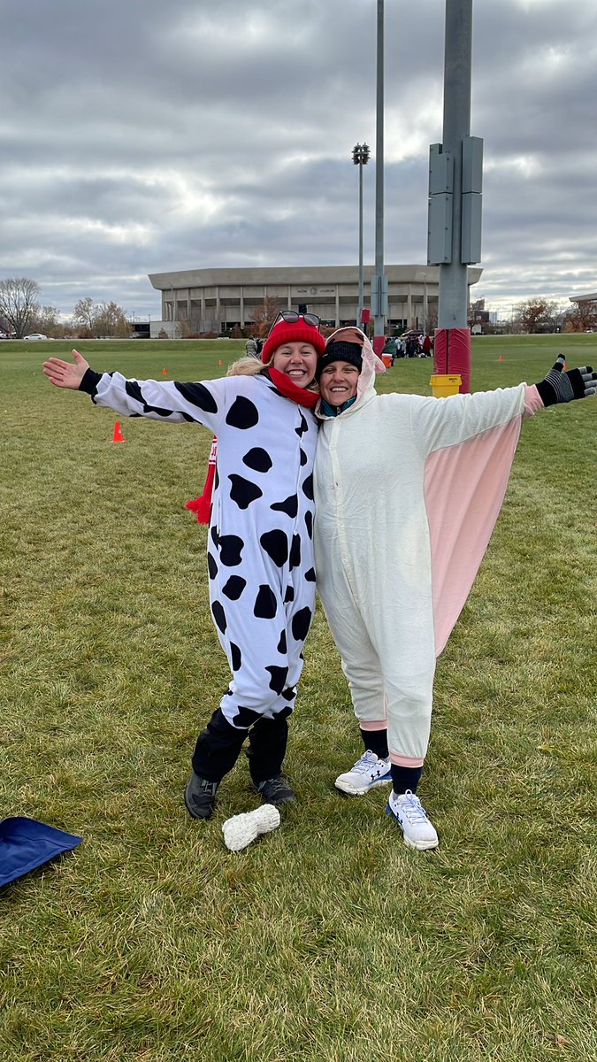 bdultimate's tweet photo. Found some old washed up Bellas on our sideline #glorydays https://t.co/j0pG1UsT4O
