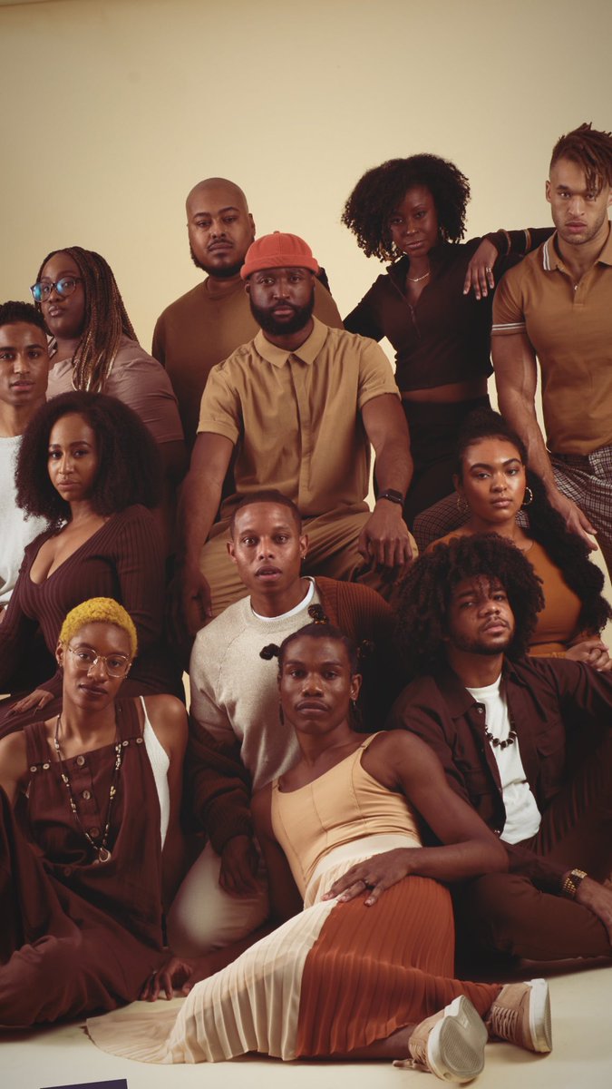 blackboywrites's tweet photo. Submissions for the 2022 Class of Black Boy Writes and Black Girl Writes Mentees opens worldwide at midnight tonight and closes At 11:59pm Dec 15th. Please go to https://t.co/3HI8nzVla0 to apply or click the link in my bio. You can also go directly to @stage32’s website. https://t.co/WT7738rndK