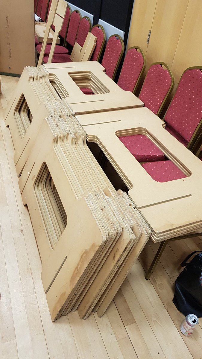 ❄🎄🎅🏼 Let the giant jigsaw puzzle begin 🎄🎅🏼❄