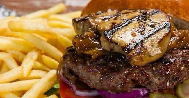 natalibabai's tweet photo. Chef Burger – חדש בראשון לציון !🍔

Chef Burger  היא מסעדה קטנה המתמחה בהמבורגרים. 

הייחודיות של המסעדה באה לידי ביטוי בזכות מספר מנות ספיישלים שלא היו מביישות מסעדות שף...מנות גדושות ועשירות. 

להזמנות 03-6725558 https://t.co/wnL7aGpuvn