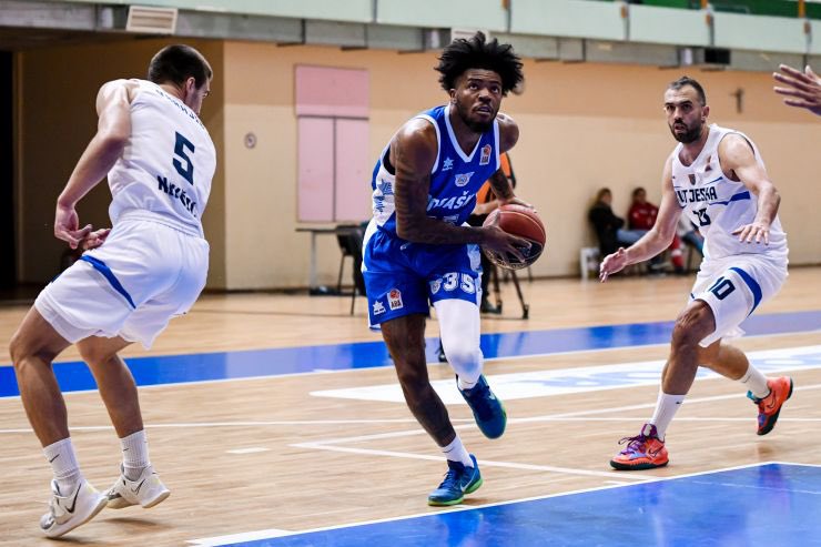 Make sure to go check out our new article on <a href="/TerryTerry25/">Terry Armstrong</a>. Full Article here - highlevelsports.net/post/terry-arm…