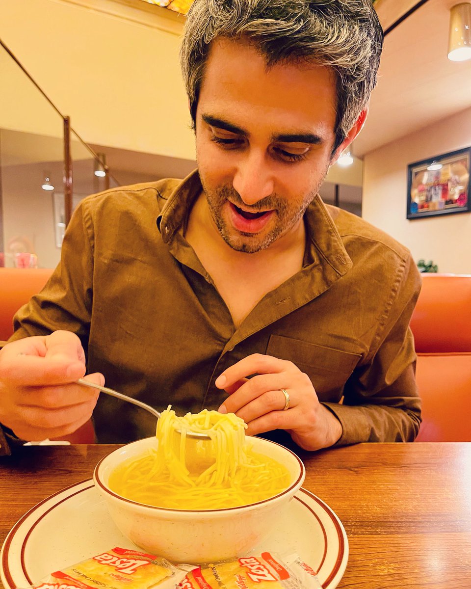 CarlyCaramanna's tweet photo. Be with someone who gives you the same feeling as when you see your food coming out at a restaurant 🍜 ⁦@AdamWurtzel⁩ in his natural state #soupseason ⁦@cantersdeli⁩ https://t.co/XRBgVdGQVA