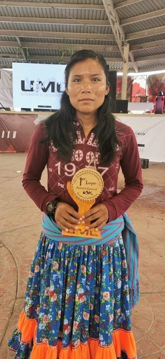 antoniomedina41's tweet photo. QUE TODO MUNDO SE ENTERE🧐🧐🧐🧐
Un orgullo para México esta fantástica corredora de alto rendimiento; perteneciente a la comunidad Raramuri.
Felicidades Juanita Ramírez, ya convertida en una leyenda mexicana, ahora por el 1er lugar del Ultra Maraton de los Cañones 2021👏👏 https://t.co/OQnCGho3ms