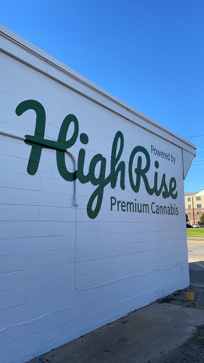 pedronieto6's tweet photo. Our opening date is official!! See y’all next Friday Nov 19th at 9am 🎉 To celebrate our opening we will be running the best deals in the state all weekend long!!! First 100 patients will receive 5 penny pre rolls as well as penny 8th of High Rise flower 🤯 https://t.co/43FEaoWjTu