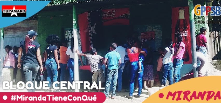 lander_mrt's tweet photo. #13Nov 📸|| ¡EJEMPLO DE LUCHA!

Con amor y alegría nuestra militancia #MRT acudió a la parroquia La Democracia en el sector San Vicente, donde se realizó un abordaje político, social y recreativo en beneficio de los habitantes.

#VotaRebelde https://t.co/qrWzXwcq4x