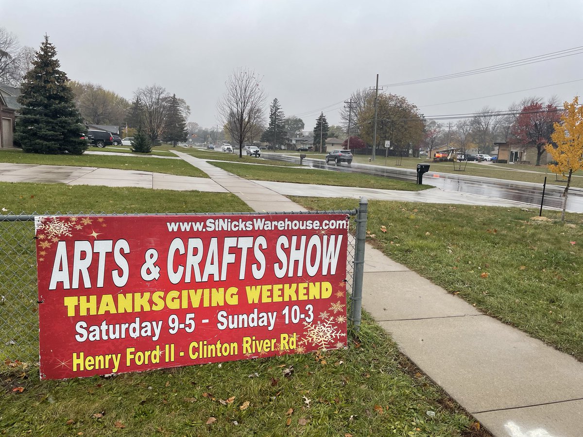 HF2CraftShow's tweet photo. Santa’s elves were busy this weekend getting signs up for St. Nick’s Warehouse! We are only 2 weeks away! https://t.co/GBxhrc8hz6