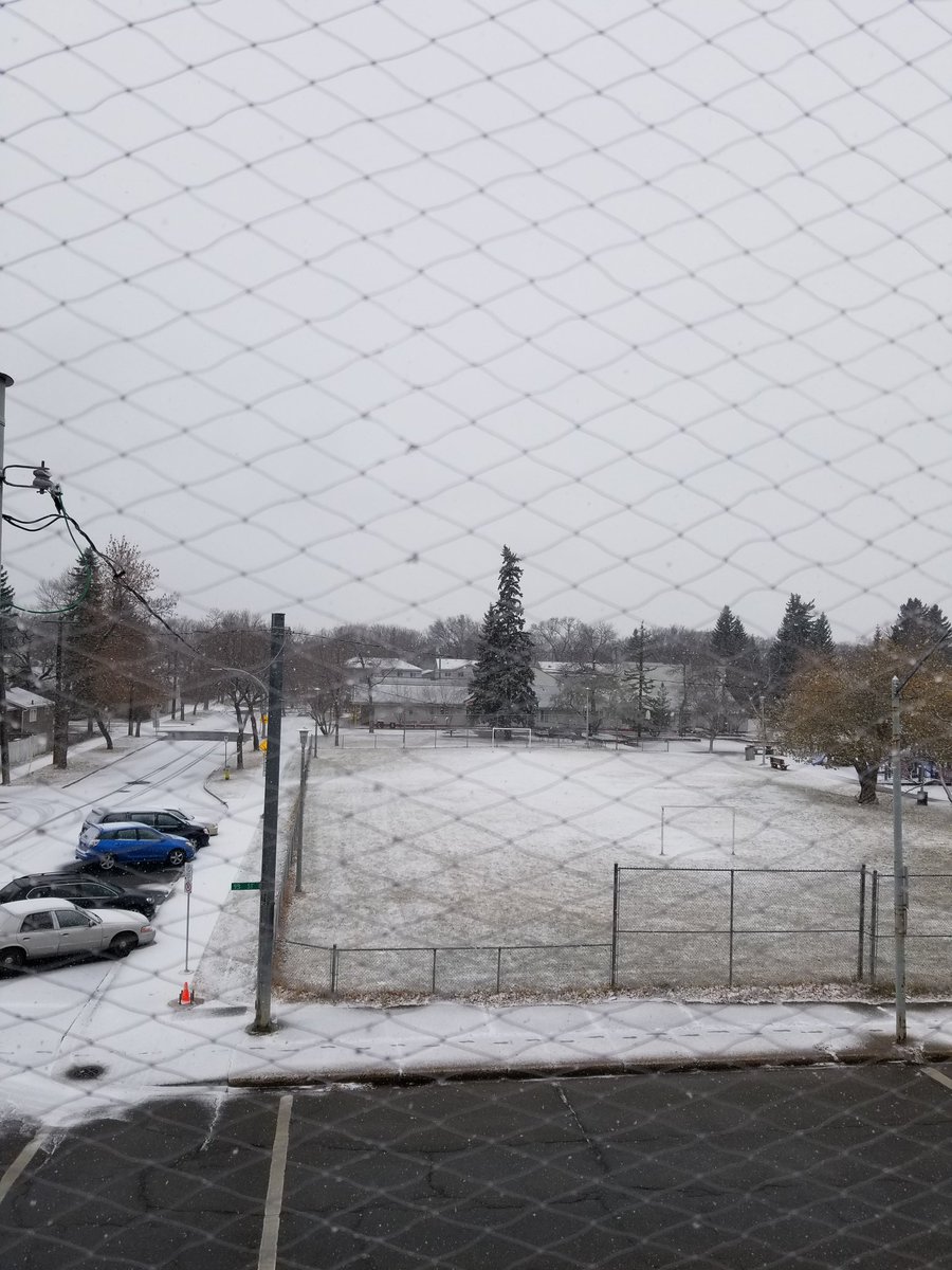 sunaglitters's tweet photo. @Sinjinottv first fall of the year https://t.co/Fsicwm3mlB