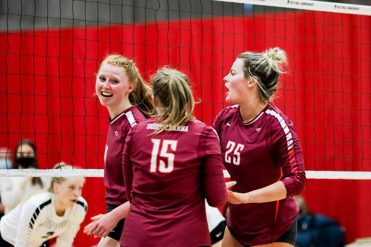 GOSusqU's tweet photo. VB | SET RIVER HAWKS!!
Kody Dillon hammers down a kill to clinch the set for #SUVB and the comeback is ON!!
Still trailing 2-1 in the match but we're still alive!
#AllIn // #GoSU https://t.co/KSQJ6vAQ5p
