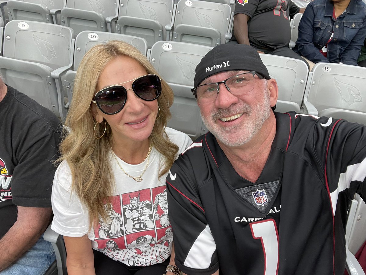 lisaacameron's tweet photo. It’s a Cardinals kind of day #redsea https://t.co/mMPSc9AtUr