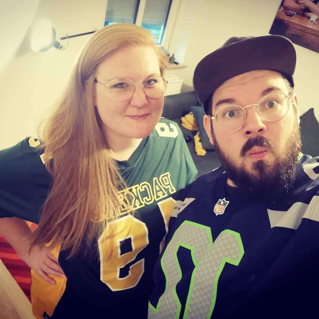 EpicKrombaker's tweet photo. #ranNFLsuechtig @ransport Das nächste Pärchen mit Beziehungs Krieg heute Abend https://t.co/Vt3d60JTAS