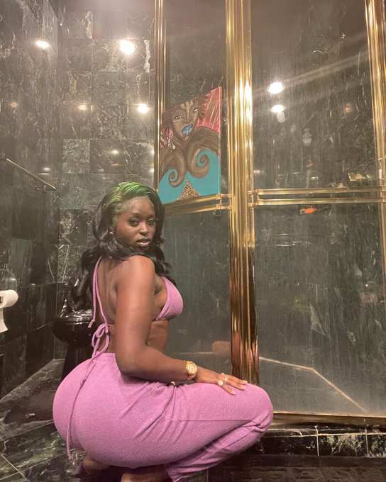 3 pic. Joker 💚💜 https://t.co/gGywyn7skv