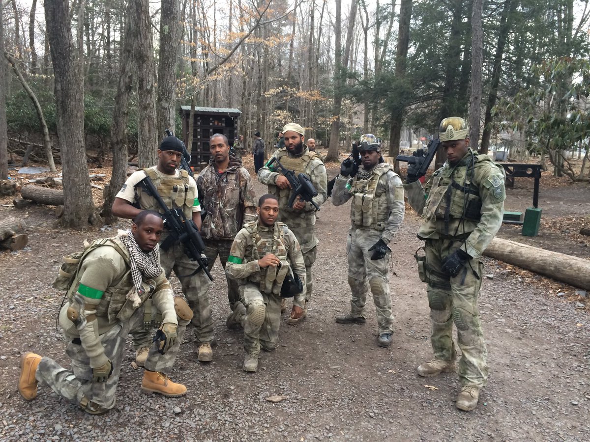 CLANVAMPCO's tweet photo. WELCOME TO CLAN VAMP!!! A multi faceted group of guys, ranging from Photography, DJing, Youtubers, Streaming, Paintball, Fitness, Gaming &amp; more https://t.co/jf1vE11P4r