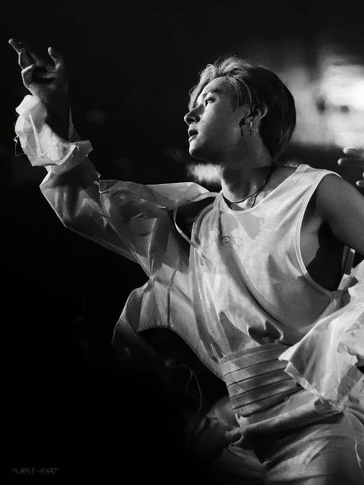 weneejoo's tweet photo. This Wonho and this Changkyun https://t.co/YNfm9CQ011