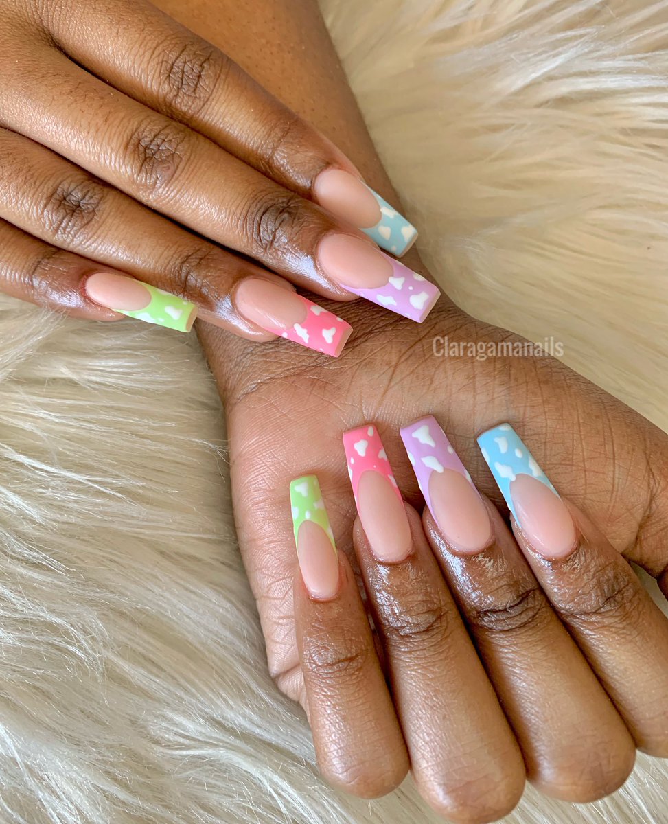 claragamanails's tweet photo. Coral frenchies #nailsofcentuion #nailsonfleek #nailart #claragamanails https://t.co/8TySIWIqO1