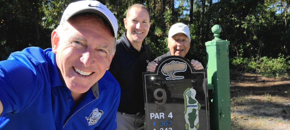 jbk25th's tweet photo. Great day of golf with my new neighbors!! https://t.co/MaYgmkEiIL