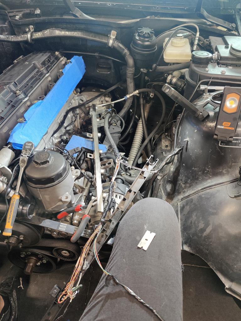 SarahBurgess97's tweet photo. What are Sundays for......
Upgrades on the Z3 drift car; fixing up some wiring, can wait to go let it rip!
@GEARWRENCH
#sundayfunday #GEARWRENCH #FORGEAHEAD #funday #workwithmyhands #12v #wiring https://t.co/1PDHcKEXfM