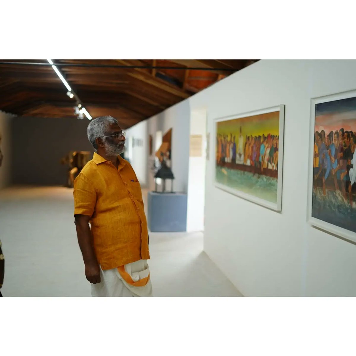 PSJalaja's tweet photo. Hon.Speaker MB Rajesh and MLA John Fernandez infront of my works @ Lokametharavadu curated by :
Bosekrishnamachari
Alapuzha

#lokametharavadu
#Theworldisonefamily
#alapuzha 
#kochimuzirisbiennale 
#keralatourismdepartment 
#keralatourism 
#keralaartists https://t.co/Zp5oNOfutq