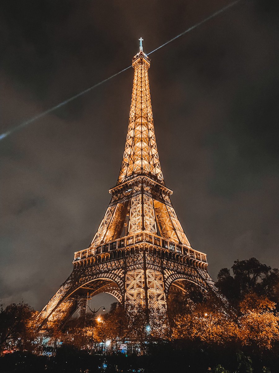 MaxTrinel's tweet photo. On s’en lasse pas 

#Paris https://t.co/S0jEXSWaV8