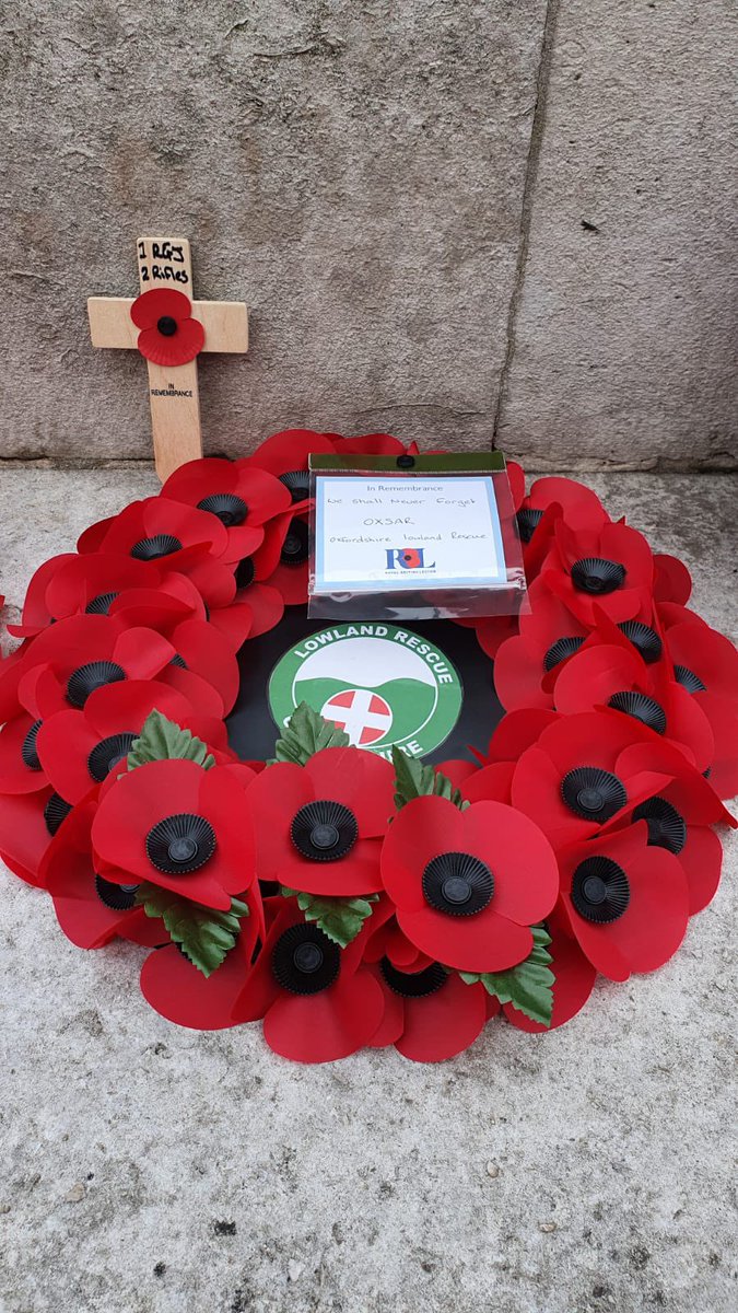oxsar's tweet photo. A wreath was laid at Witney Remembrance Service on behalf of OxSAR today. We remember the fallen and those left behind.
Words can not truly describe today’s emotions save for 3: #LESTWEFORGET 
Please raise a glass this evening to our "Absent Friends" &amp; those who’ve gone before https://t.co/K0TQx3VWXA