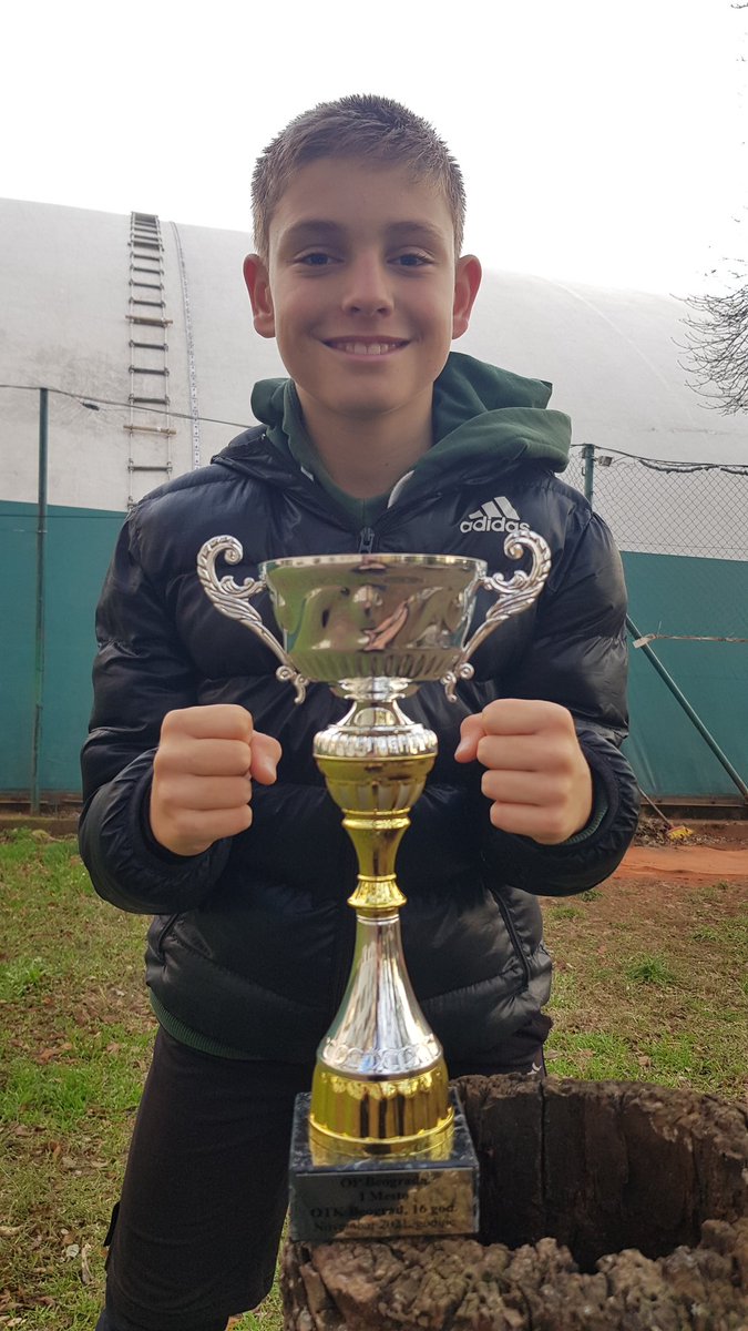 MihailoTopic's tweet photo. My first U16 title!!! Idemooo 💪🏆🎾 https://t.co/bDN23Adce2